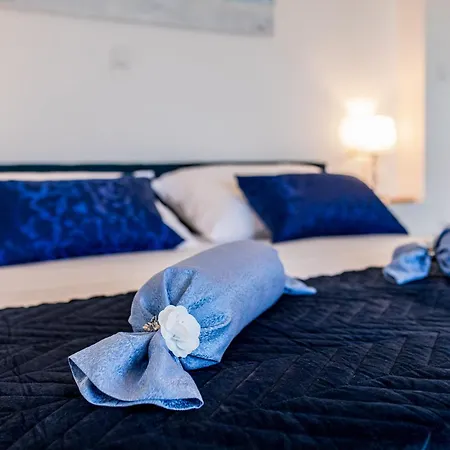 Tina With Seaview Apartment